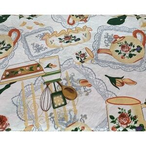 💜Set of four shabby chic placemats! Perfect condition,ready for your tea party!